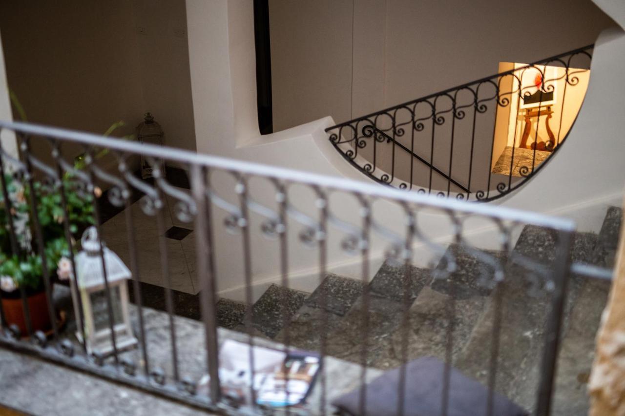 Palazzo Del Poeta - Dimora Contemporanea Hotel Palermo Luaran gambar